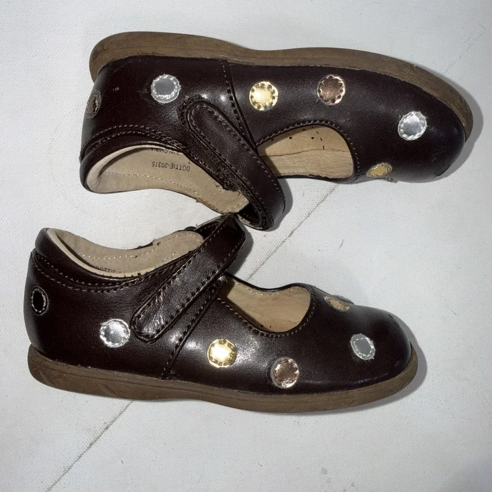 FootMates brown leather